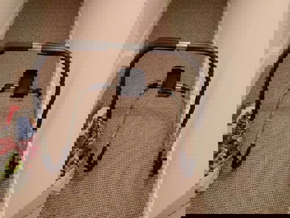 833108