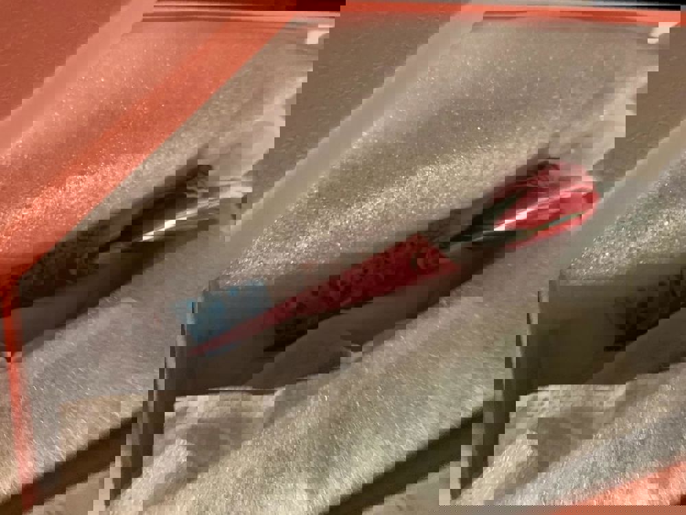 841090