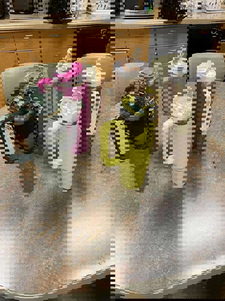 843356