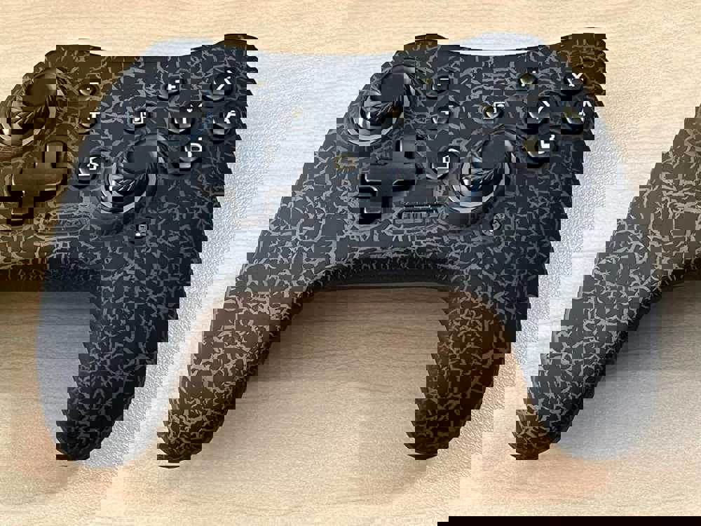 830898