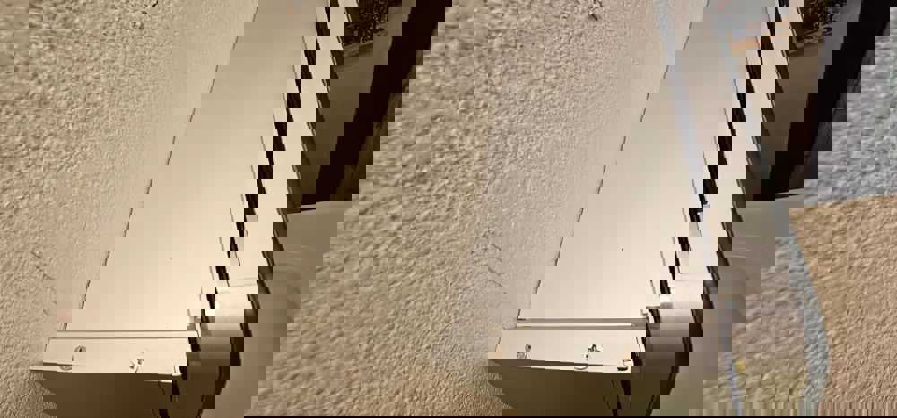 840583