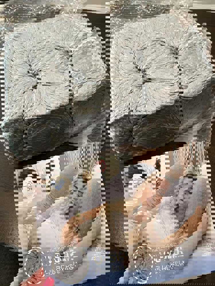 860593