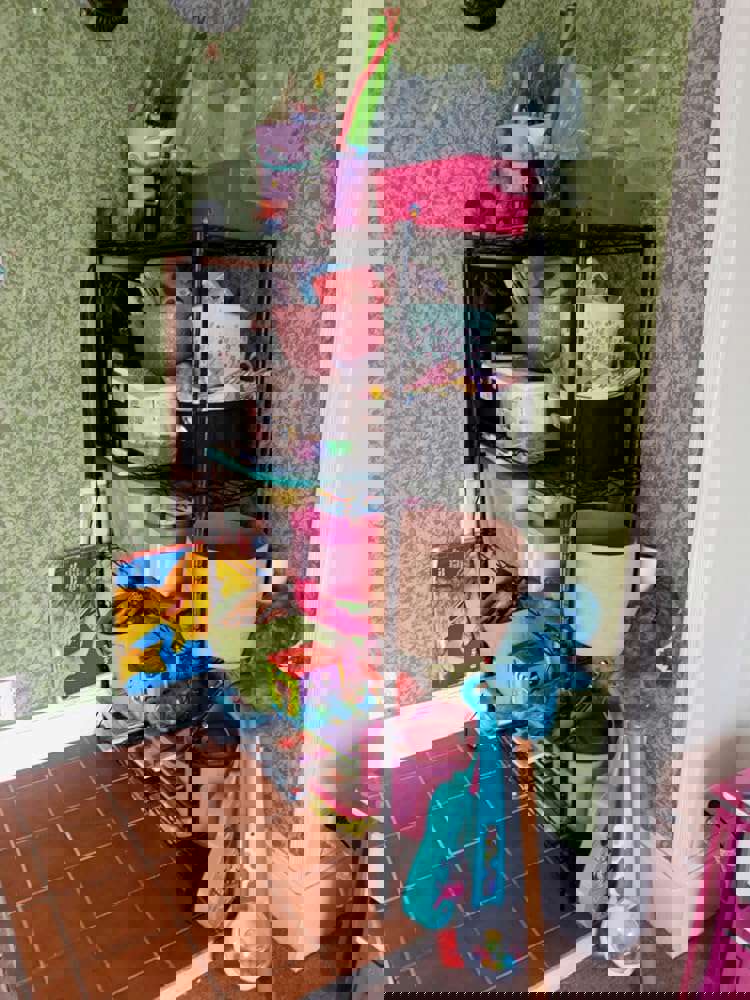 860946