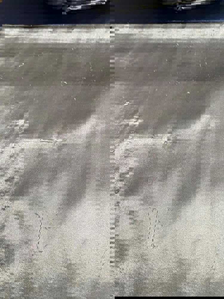 868443