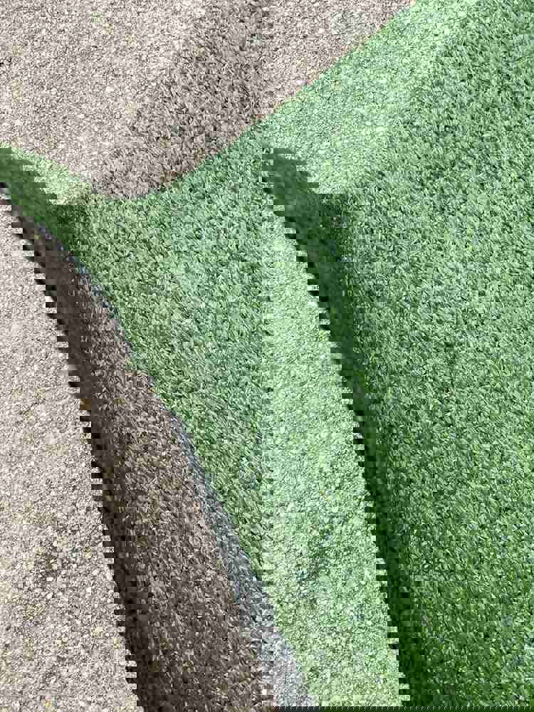 889192