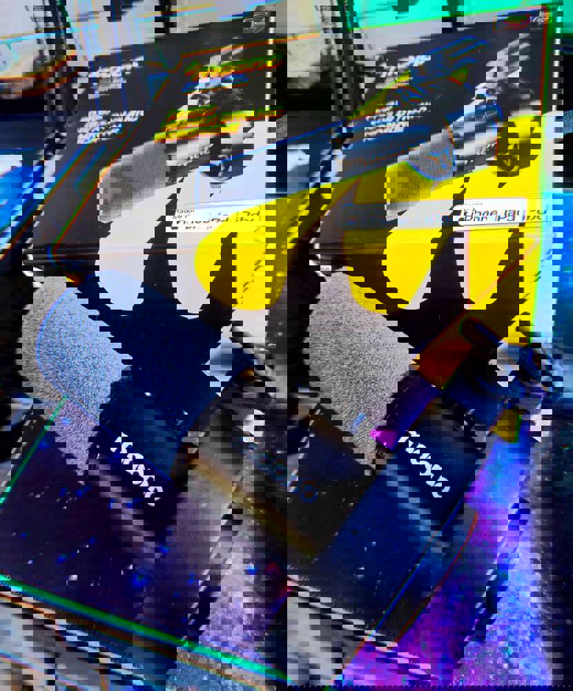 888983