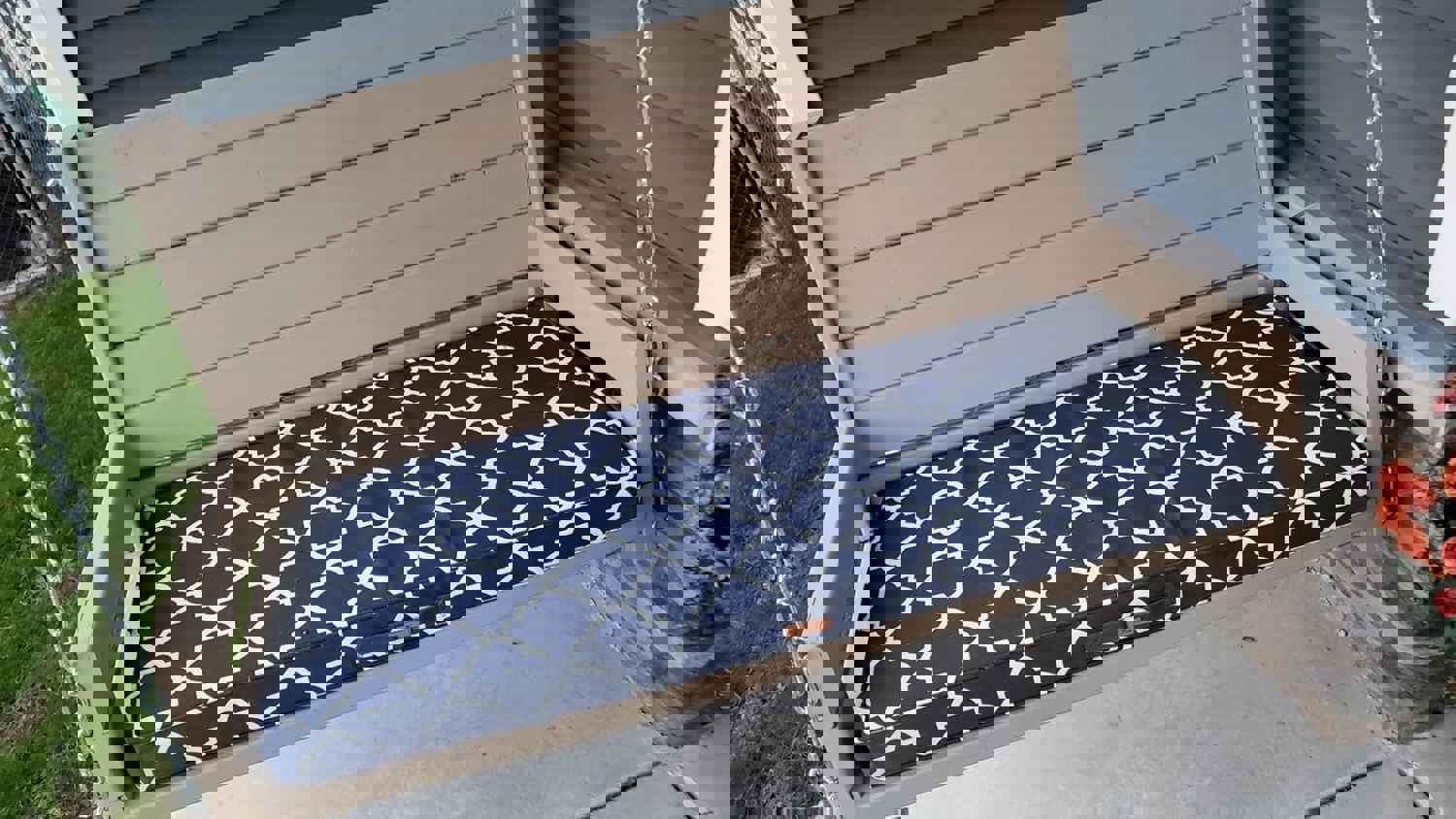 899001