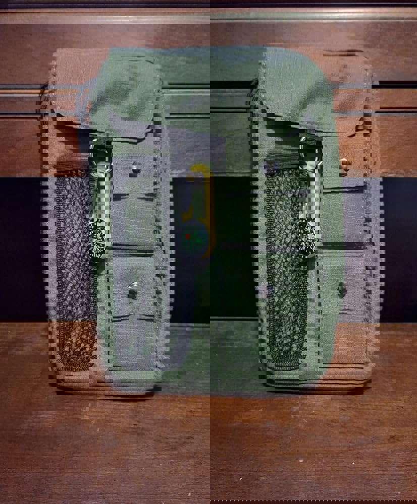 896494