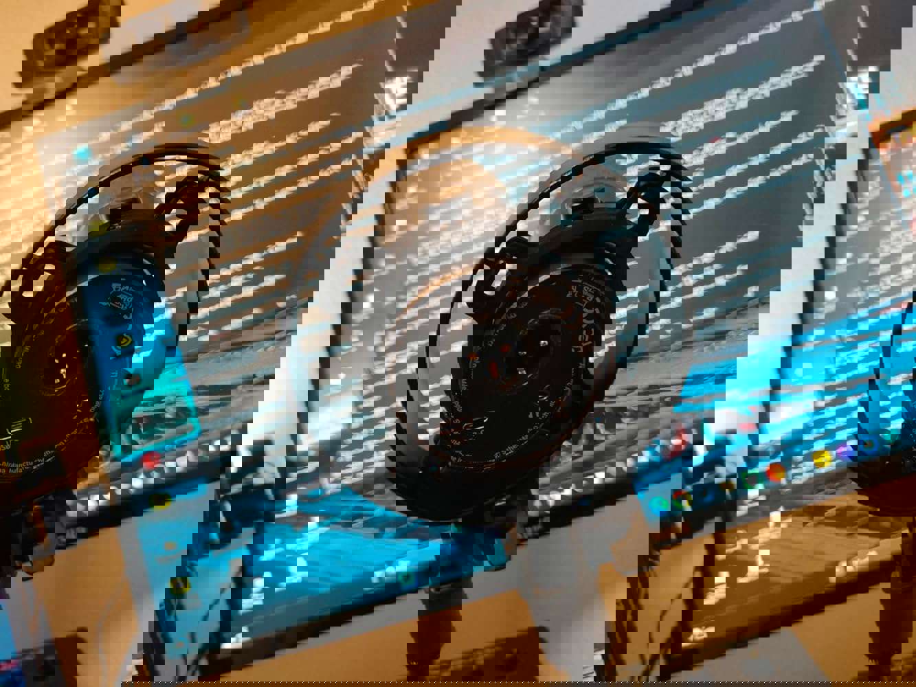 888982