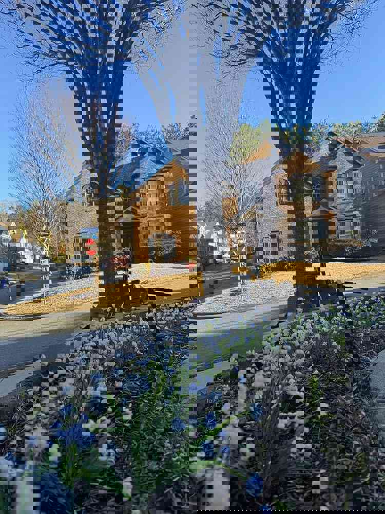 888901