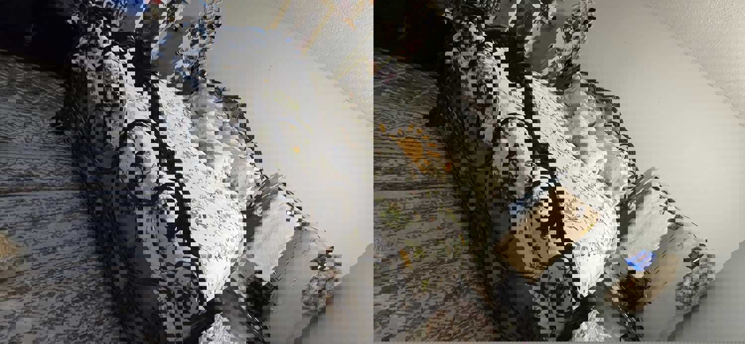 888711