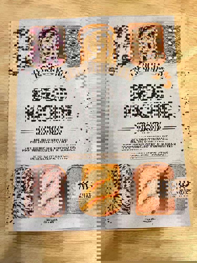897562