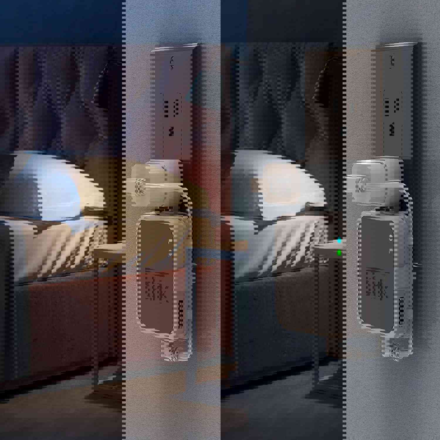 896571