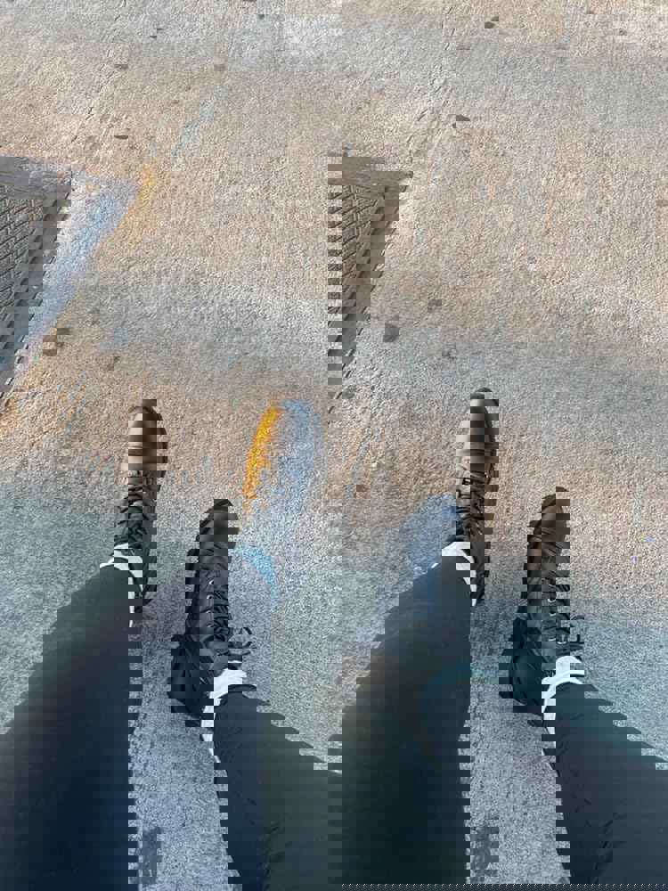 886993