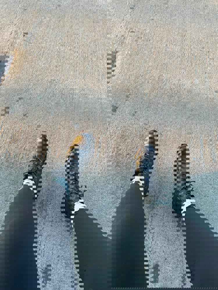 886994
