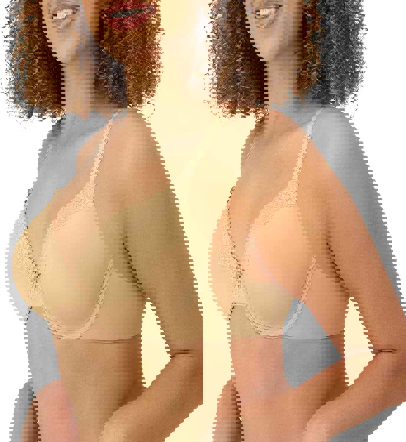 898872