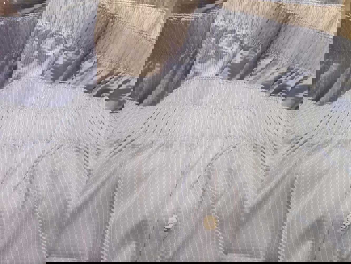 888869