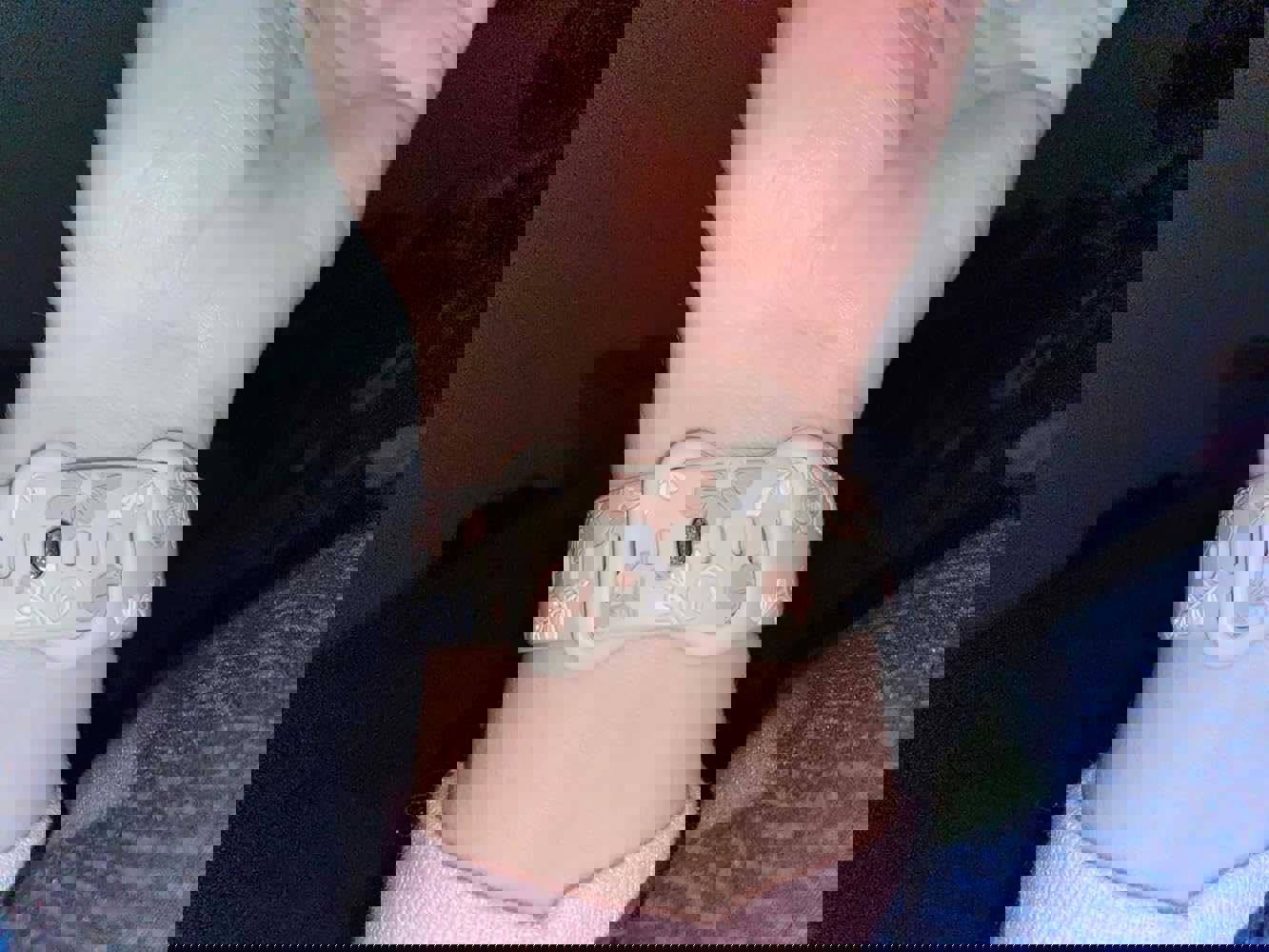886850