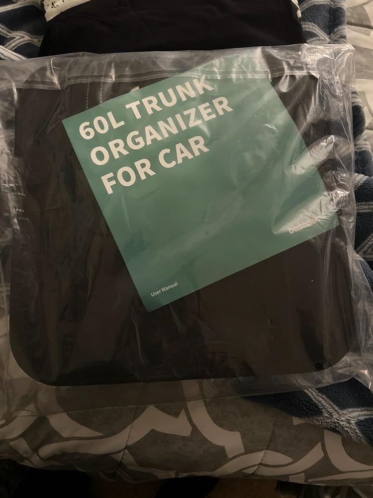898891