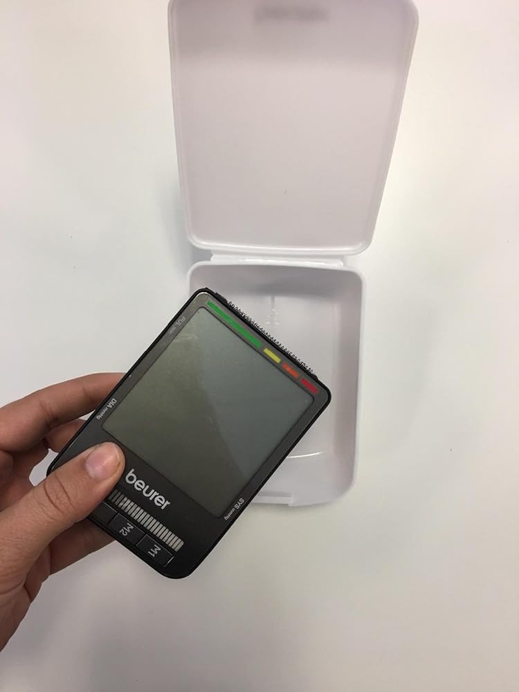 888331