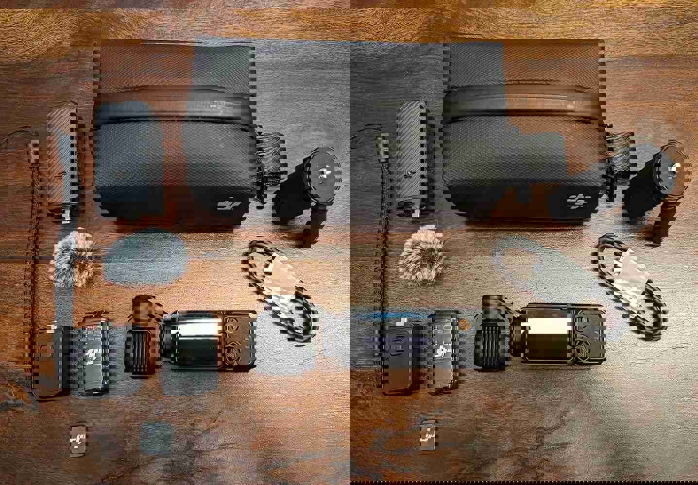 888882
