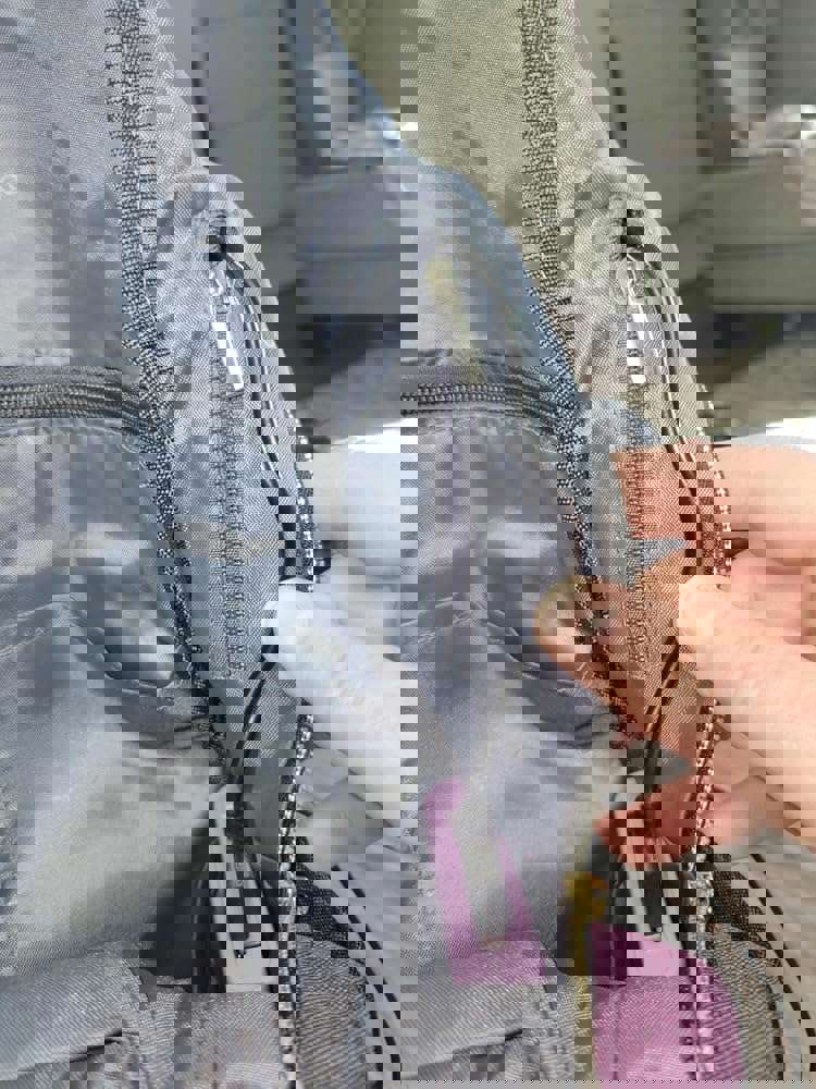 905878