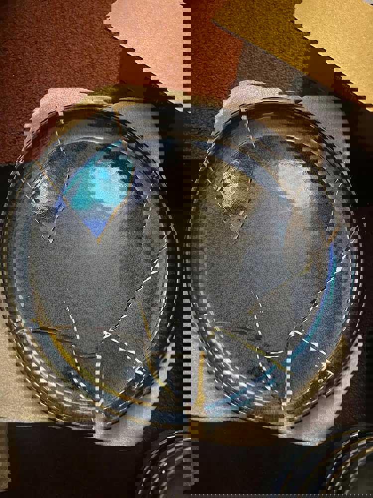 903832