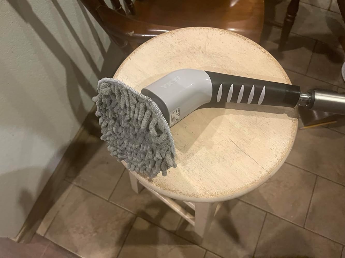 905998