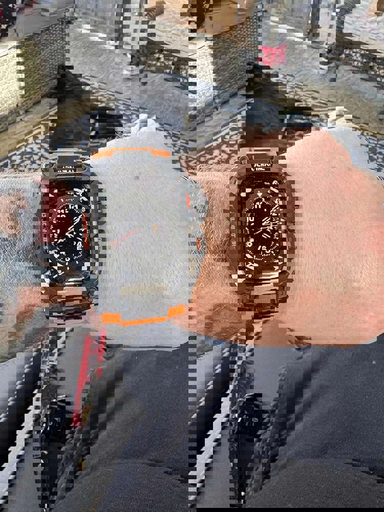 912215