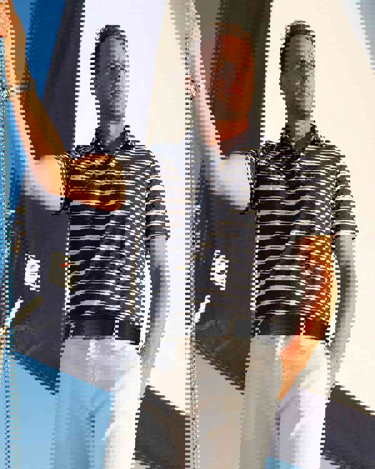 913071