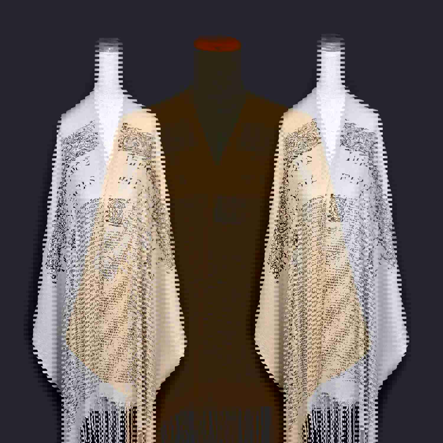915868