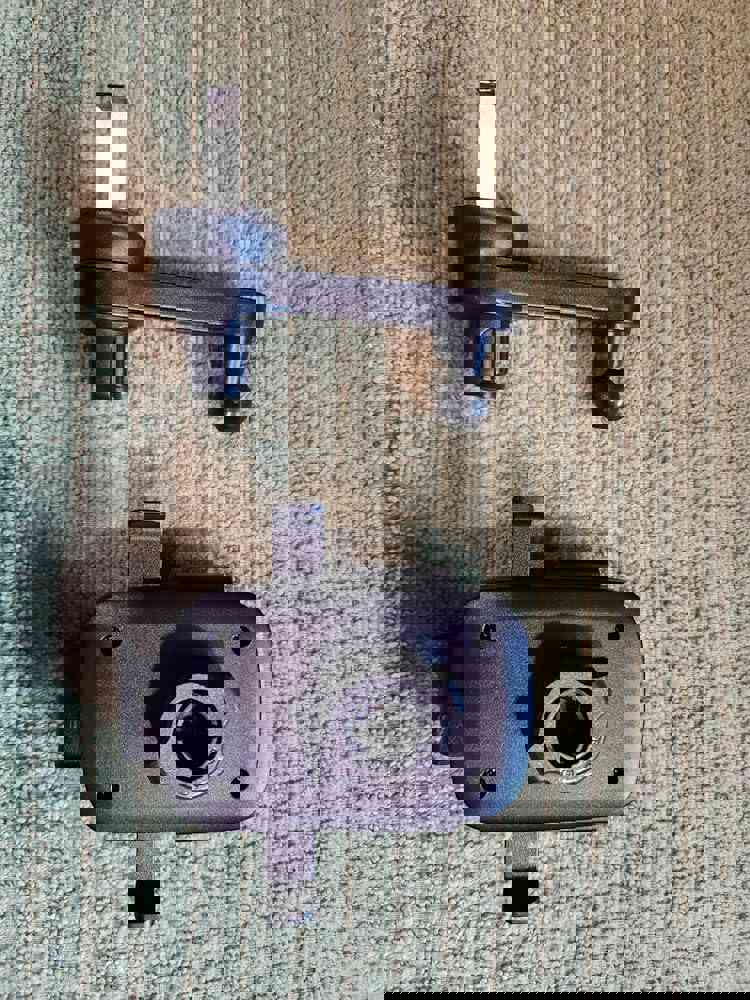 906107