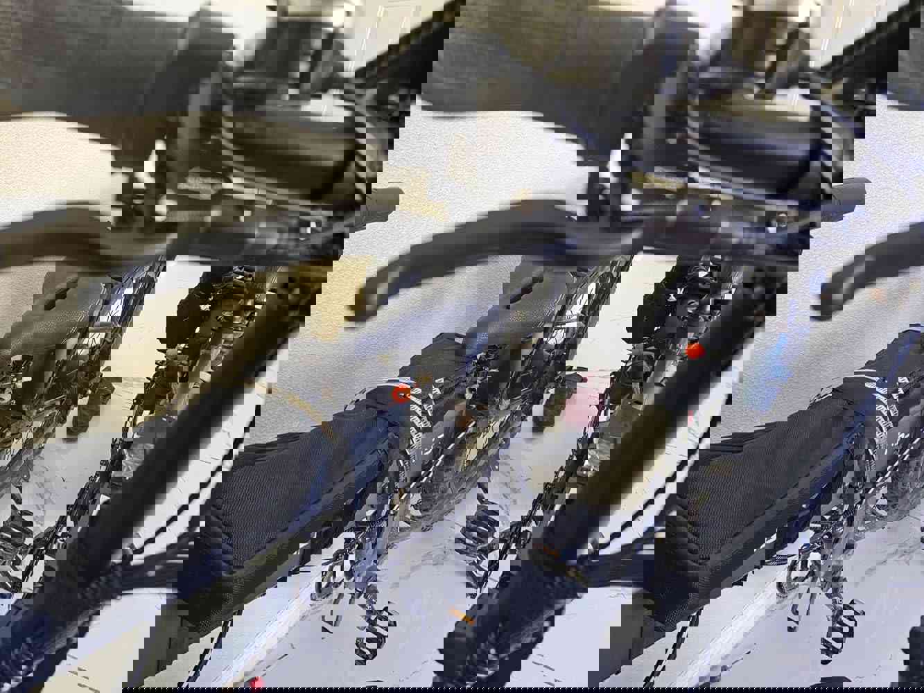 905866