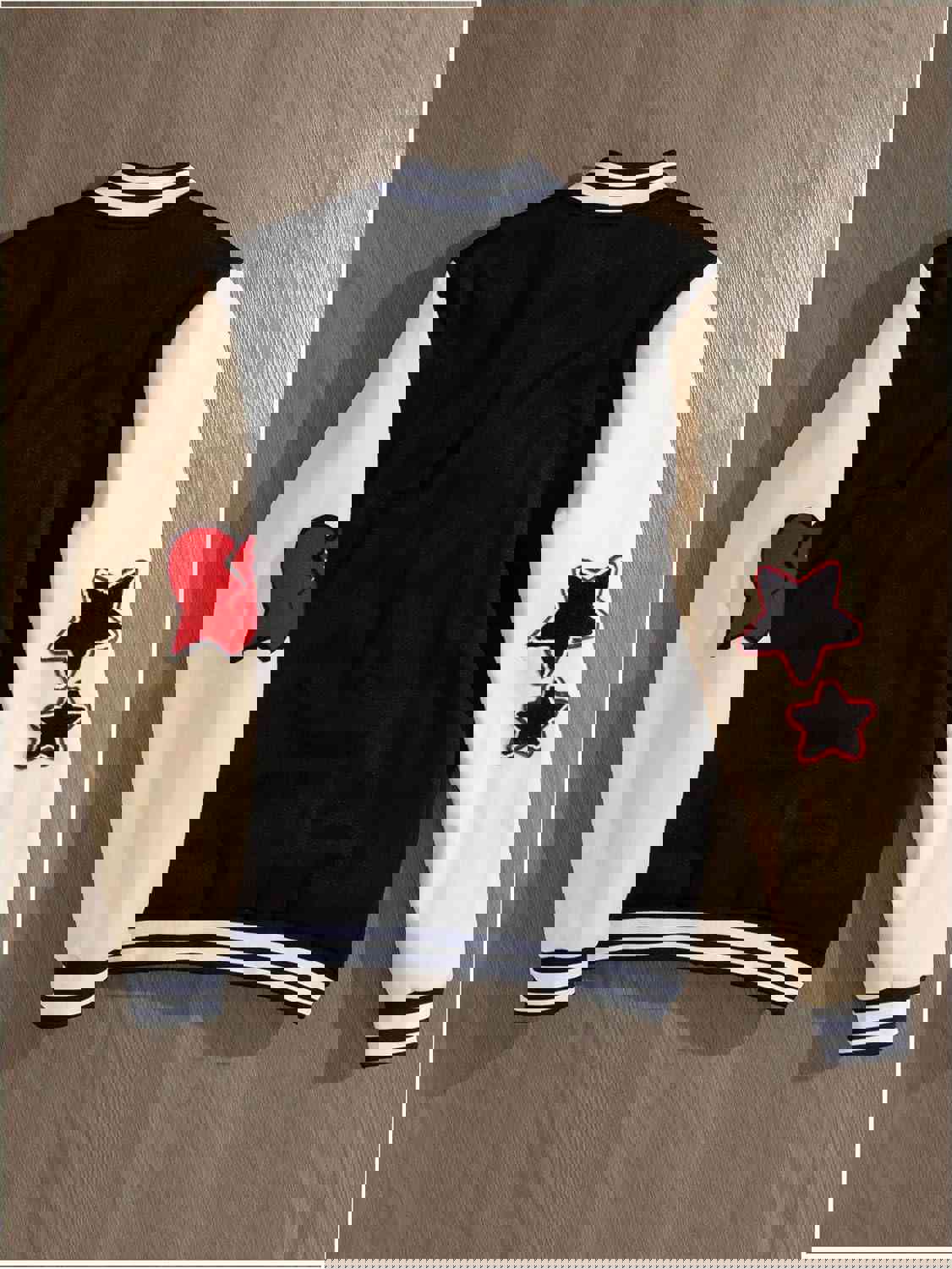 915607