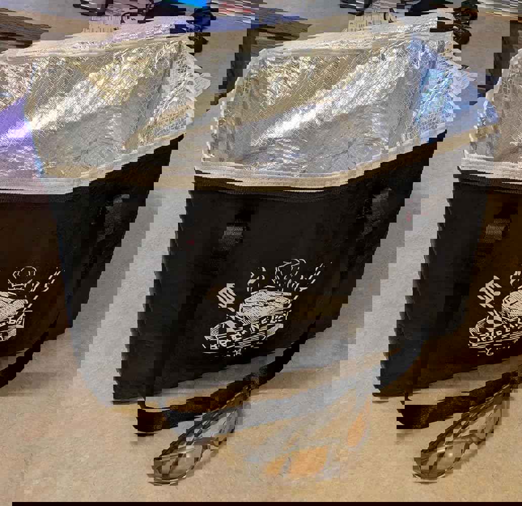 913142