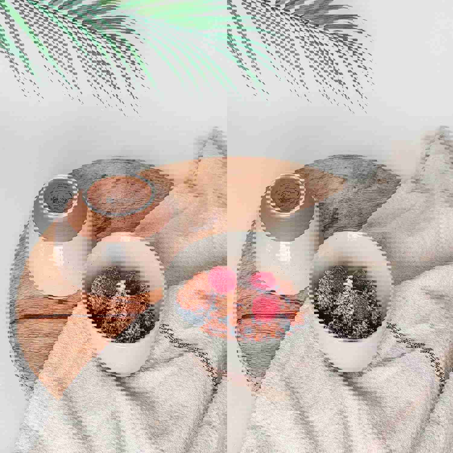901813
