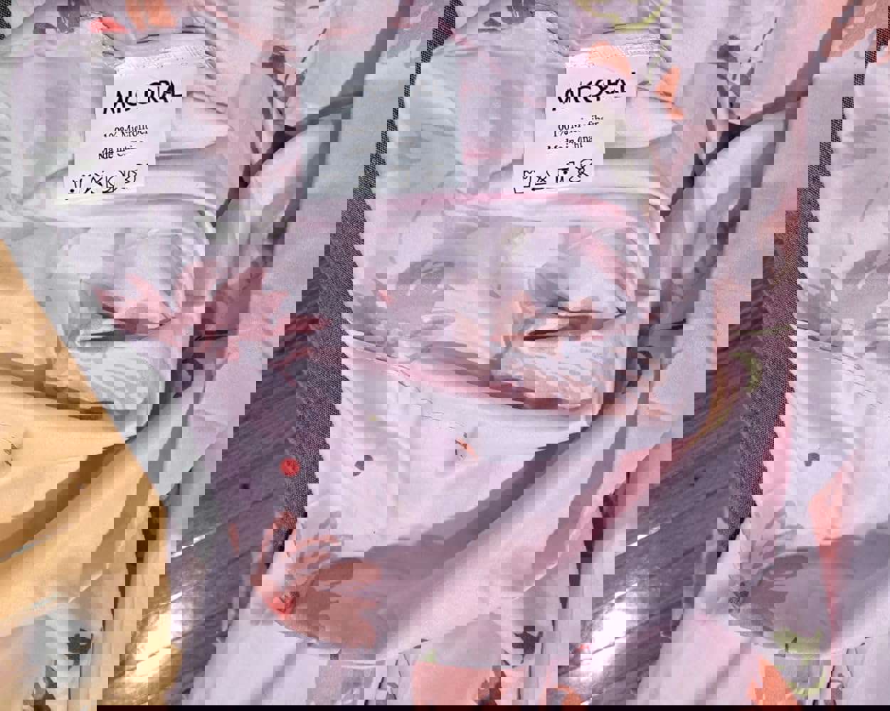 912239