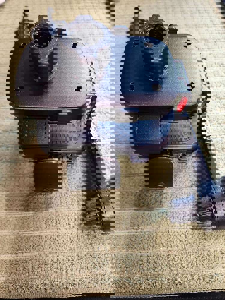 906108