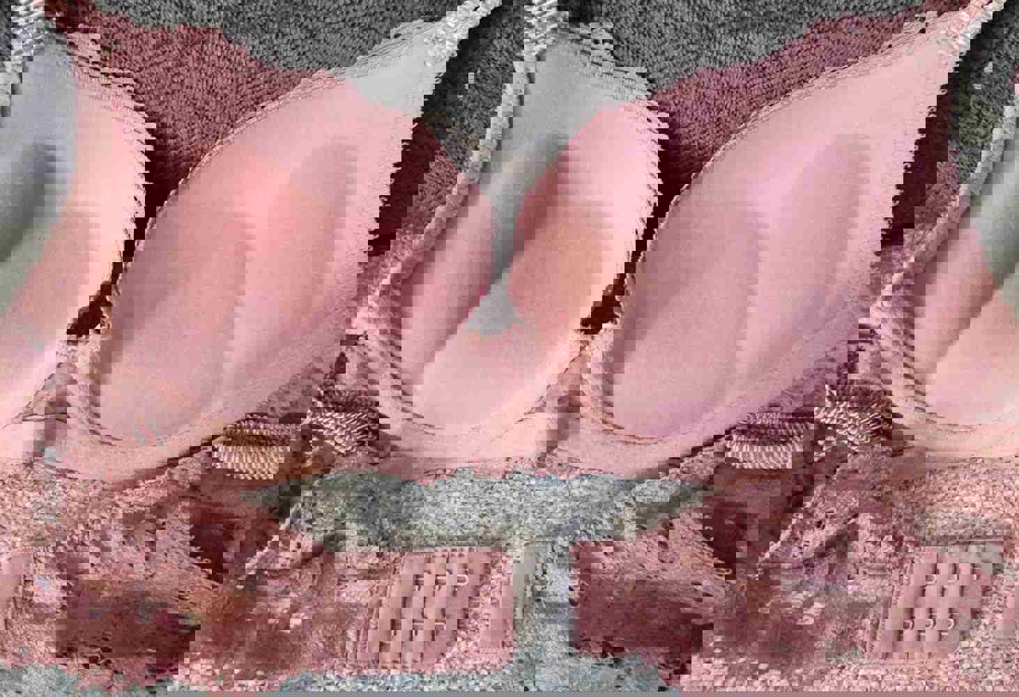 911950