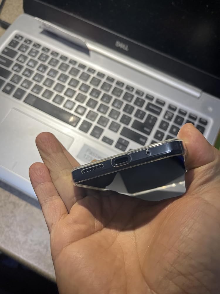 912835