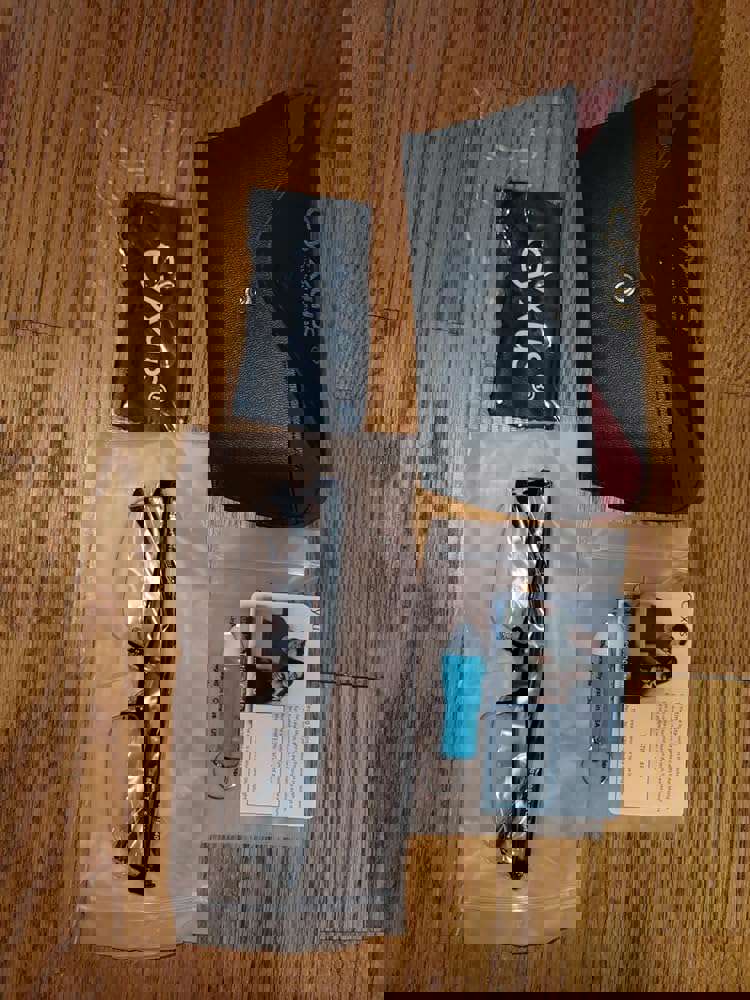 911987