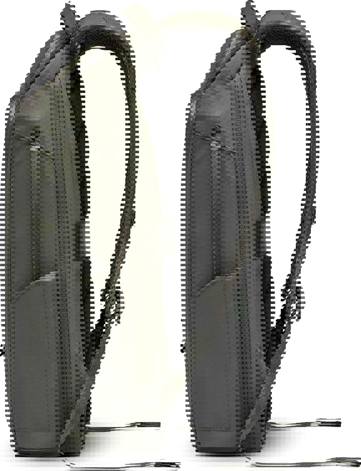 913180
