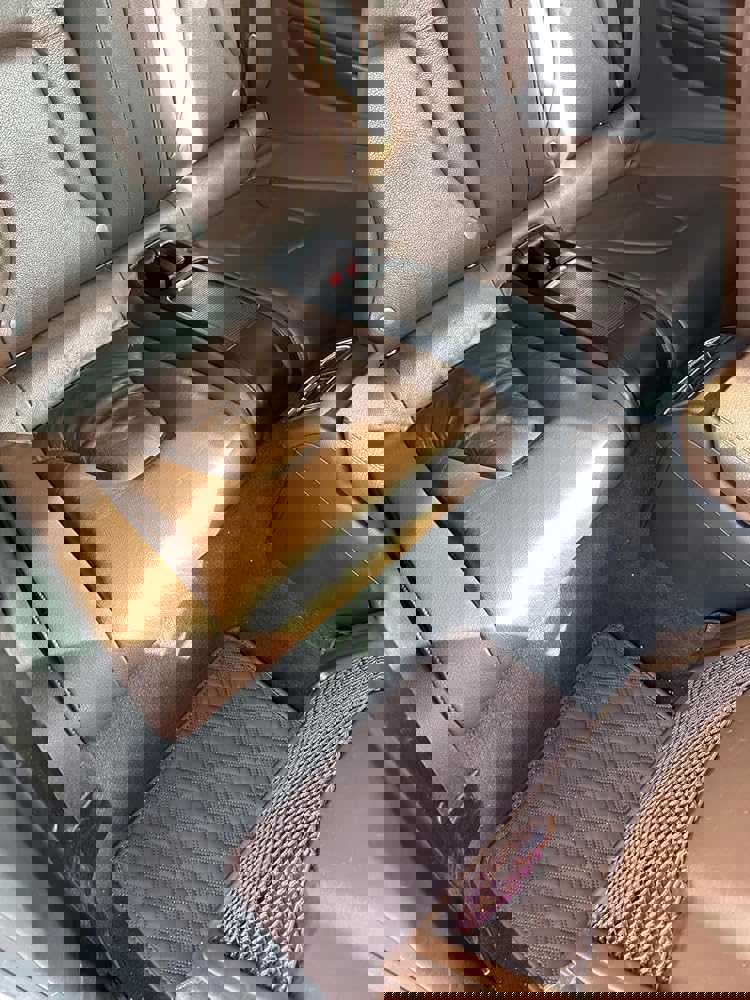 918499