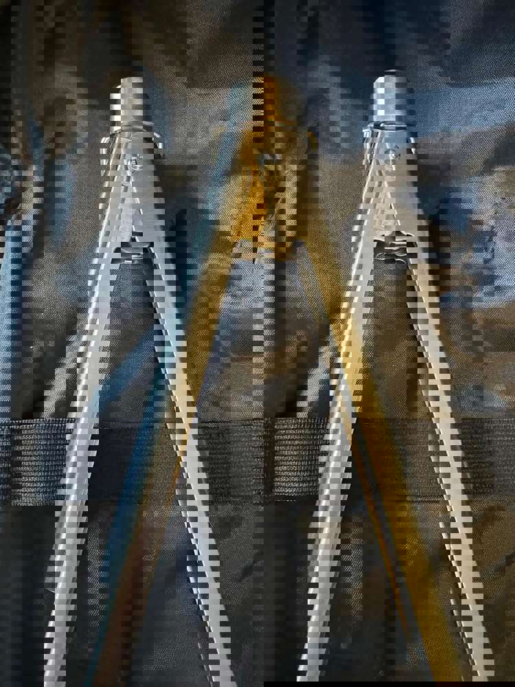 929744