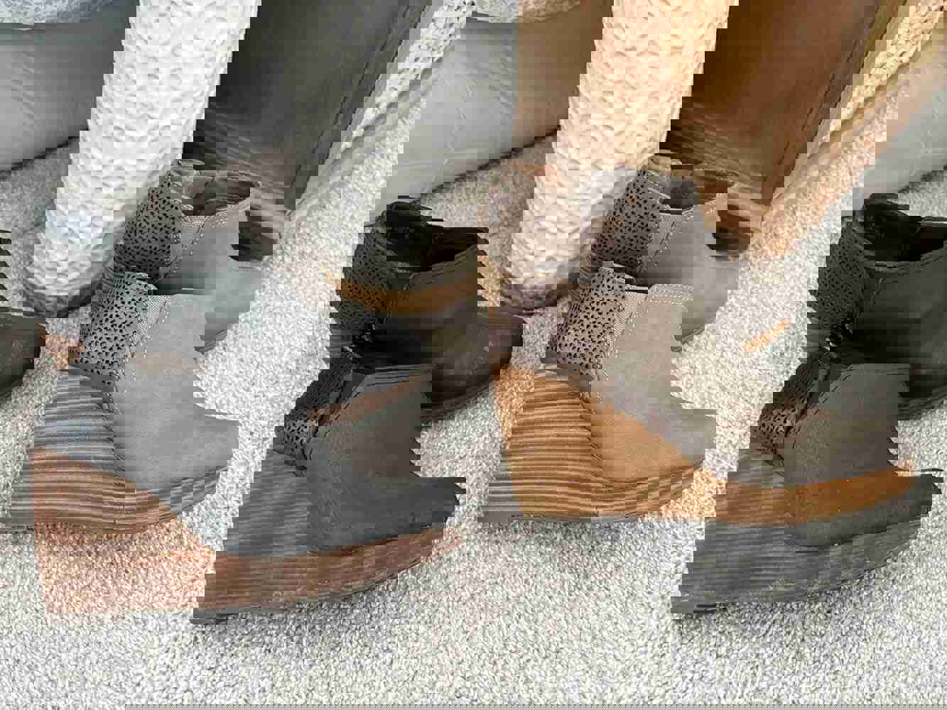 932955