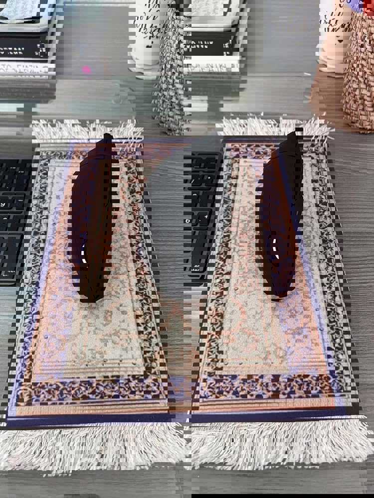 931810