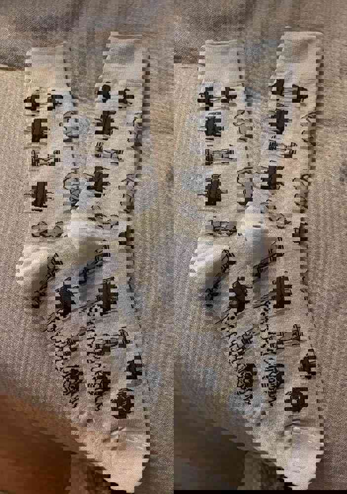 932579