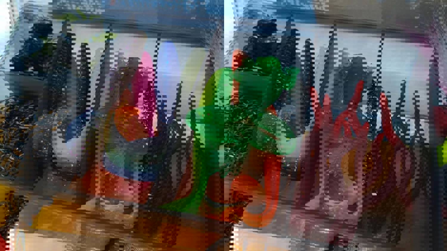 928054
