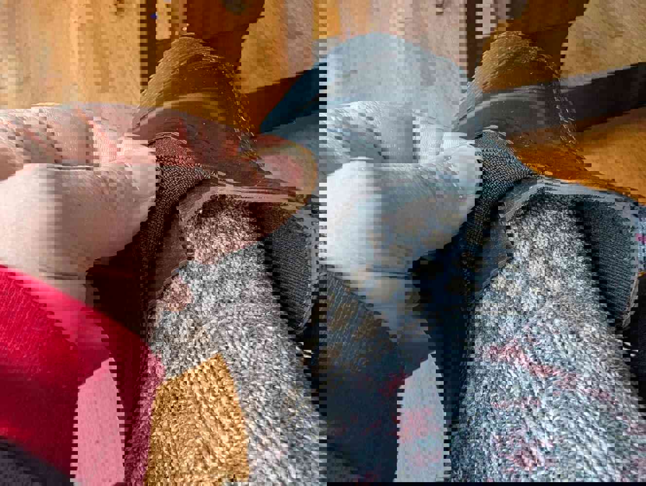 927580