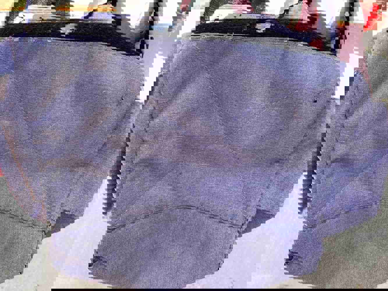 930930